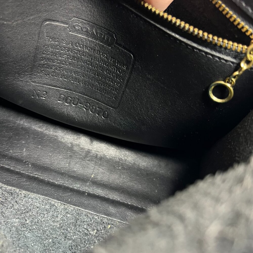 *SOLD*Coach Vintage Court Bag 9870 Crossbody Shoulder Satchel Black Brass EUC - Picture 16 of 16